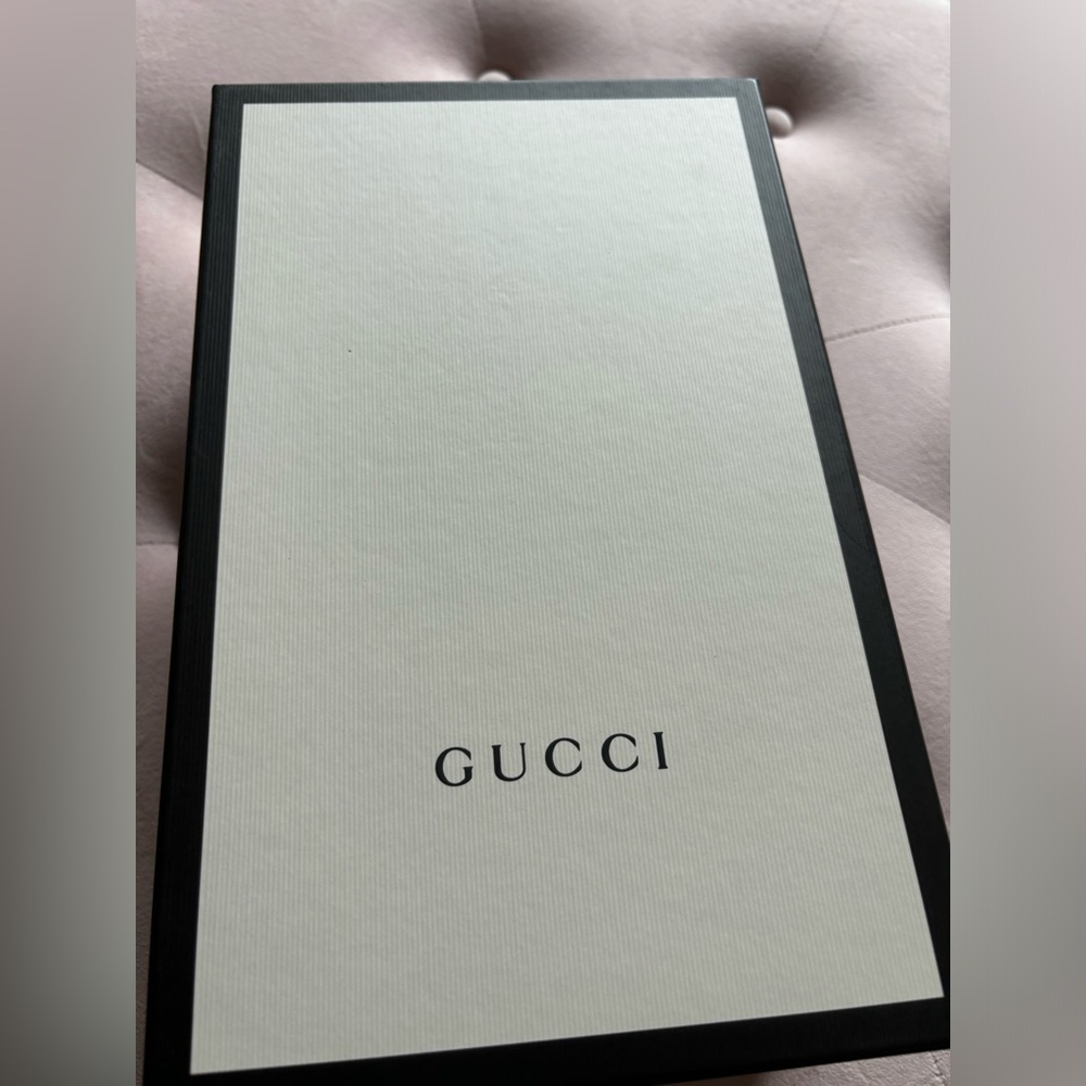 Gucci fur flats